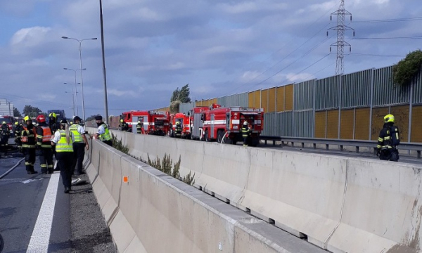Při nehodě několika aut na dálnici D1 u Brna zemřeli tři lidé