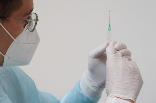Jihomoravský kraj nemůže očkovat s praktickými lékaři, premiér se postavil proti plánu hejtmana