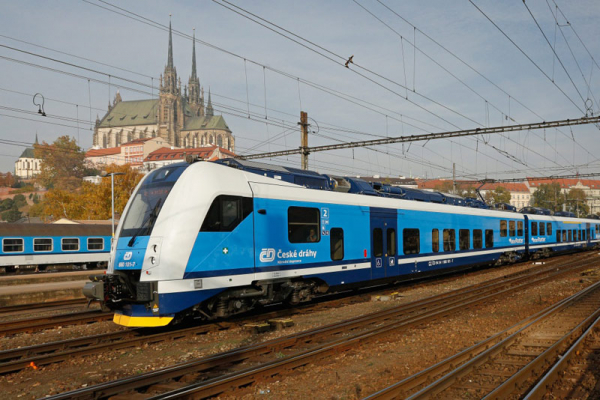 Vlaky se po prázdninové výluce vracejí na trať z Brna do Střelic