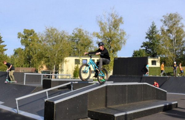 Město Blansko otevřelo nový skatepark na Sportovním ostrově Ludvíka Daňka