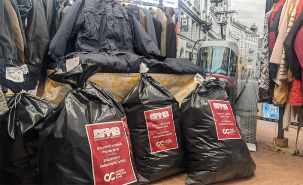Dopravní podnik města Brna daroval na charitu dalších 264 zimních bund
