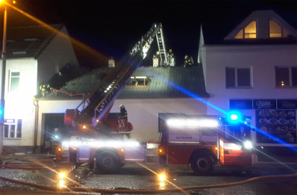 2. stupeň požárního poplachu byl vyhlášen při požáru rodinného domu v Brně-Bystrci