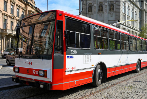 Město Brno věnuje poškozenému Charkovu dvě tramvaje a šest trolejbusů