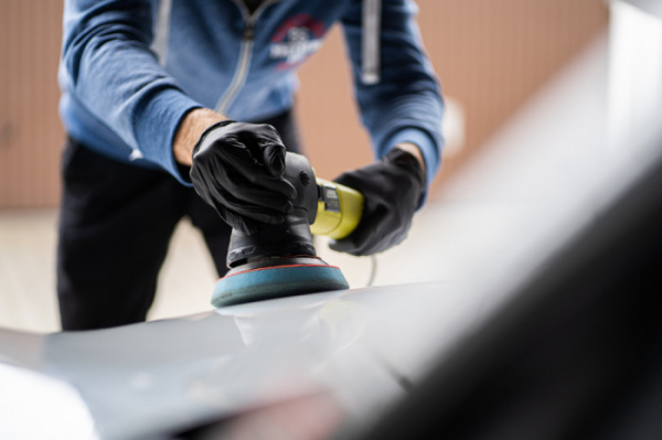 Jak dokonale vyčistit auto a zbavit se drobných defektů na karoserii?