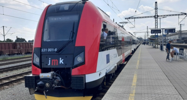 V Jihomoravském kraji budou nyní jezdit nové elektrické vlaky MORAVIA od společnosti Škoda Transportation