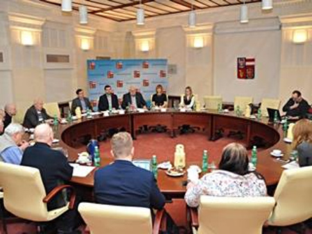Rada Jihomoravského kraje schválila Akční plán rodinné politiky na letošní rok
